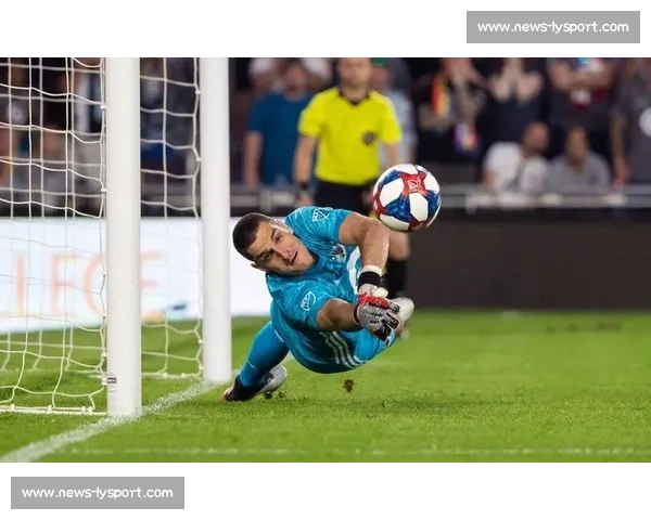 门将视角教学：快速提升扑救技巧的实用视频