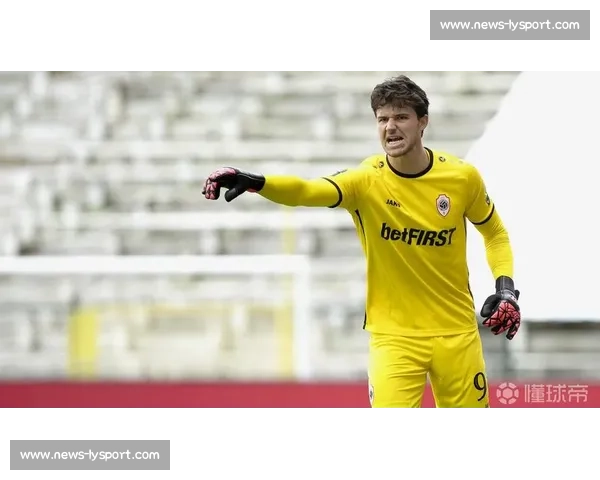 罗马诺确认！巴萨 2500 万欧签西班牙人门神，霍安 - 加西亚即将正式亮相