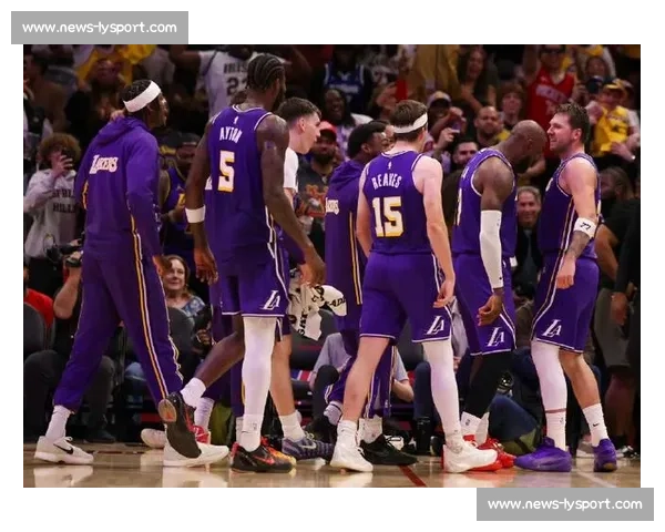 魔术师盛赞湖人新老板沃尔特：与珍妮・巴斯是天作之合